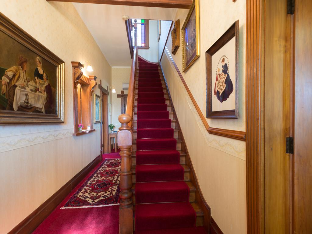 Sussex House Bed & Breakfast Nelson Exterior photo
